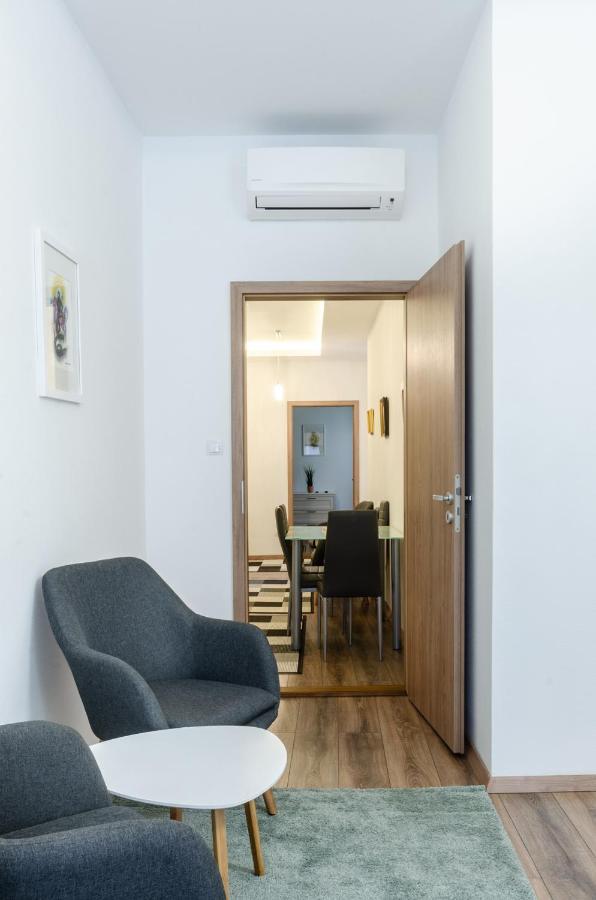 3 En Suit Bedroom Flat In The Main Centre For 6Ppl, 3Bdr,3Bthr,Ac Budapest Eksteriør bilde