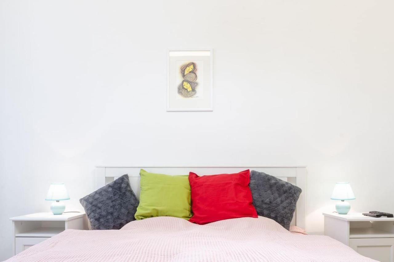 3 En Suit Bedroom Flat In The Main Centre For 6Ppl, 3Bdr,3Bthr,Ac Budapest Eksteriør bilde